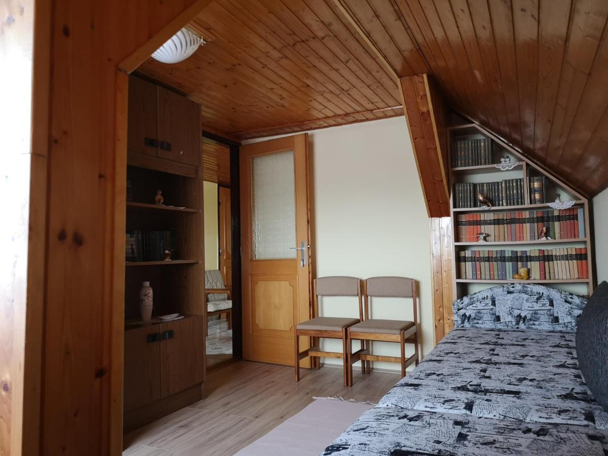 Szabo Vendeghaz Hotell Siklós Exteriör bild