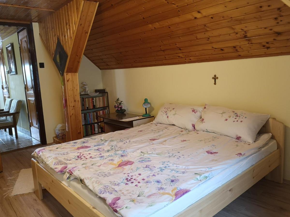 Szabo Vendeghaz Hotell Siklós Exteriör bild