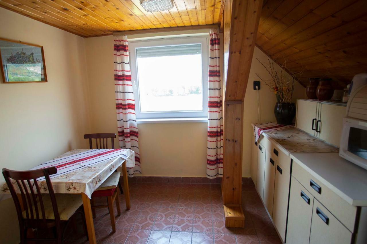Szabo Vendeghaz Hotell Siklós Exteriör bild